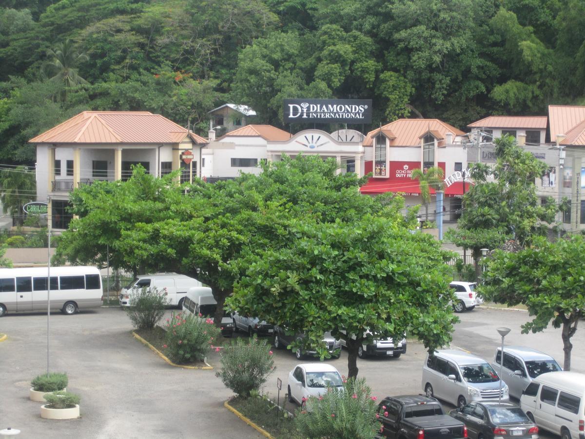 Mcfarlane'S Place Ocho Rios Kültér fotó